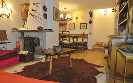 Affitto appartamento quadrilocale Courmayeur rif. A314