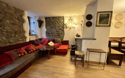 Affitto appartamento quadrilocale Courmayeur rif. A314