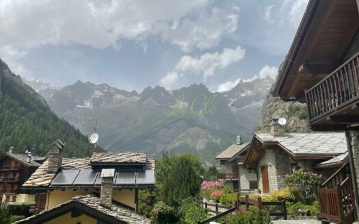 Affitto appartamento trilocale Courmayeur rif. A762