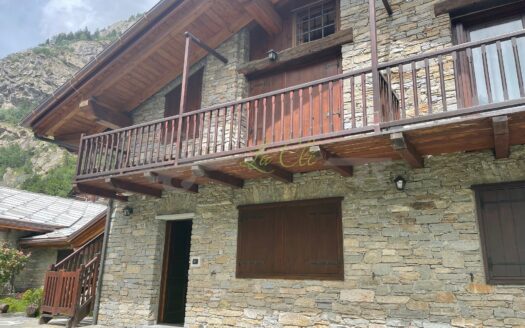 Affitto appartamento trilocale Courmayeur rif. A762