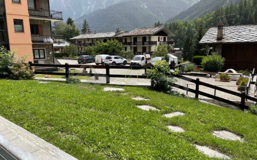 Affitto appartamento trilocale Courmayeur rif. A762