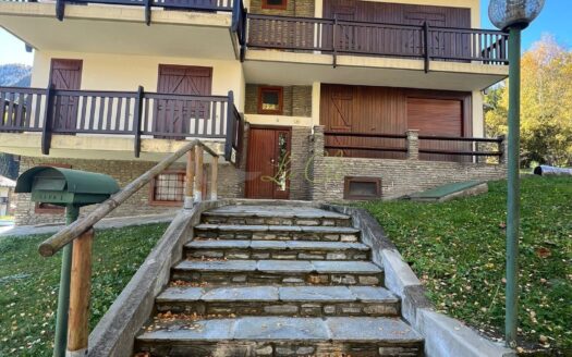 Affitto appartamento mansarda Courmayeur rif. A821