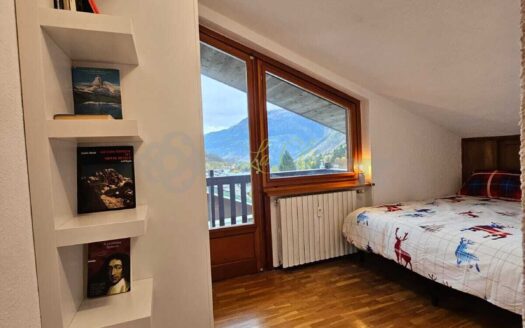 Affitto appartamento mansarda Courmayeur rif. A821