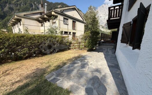 Affitto appartamento bilocale Courmayeur rif. A876