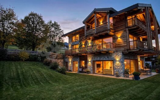 Vendita appartamento trilocale Courmayeur rif. V877